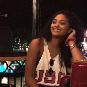 Meet your Posher, Janay